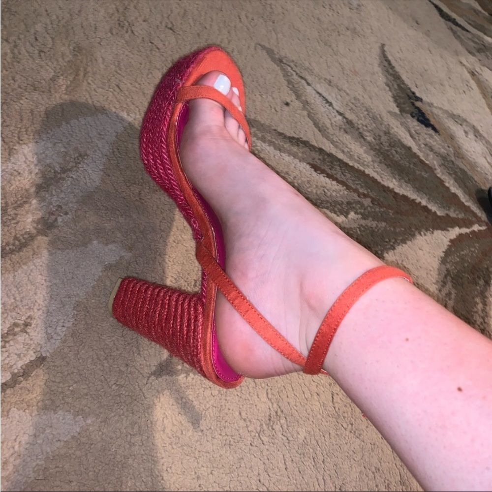 Esprit pink block heel woven sandals size 9